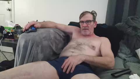 Snapshot of lngdickdaddy chatting on 05-20-26, 06:30 LongDick Daddy online show from 05-20-26, 06:30