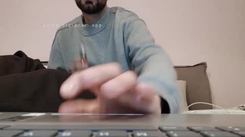 lnnc5 online show from 11-18-25, 02:43