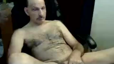 loades182025 online show from 07-25-26, 09:45