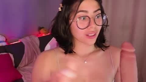 Pamela online show from 04-20-26, 10:33