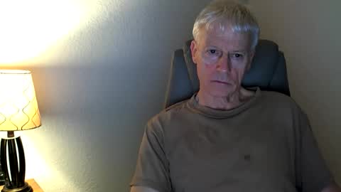 Snapshot of loco_joe chatting on 04-04-26, 09:40 Loco Joe online show from 04-04-26, 09:40