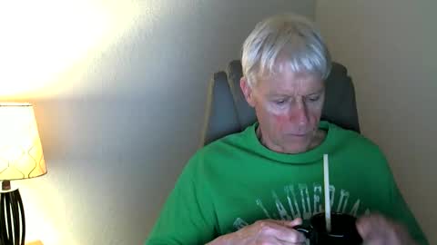 Snapshot of loco_joe chatting on 05-29-26, 09:51 Loco Joe online show from 05-29-26, 09:51