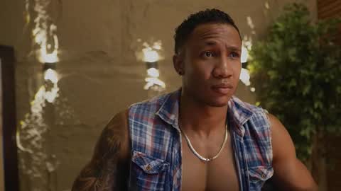 logan_varela online show from 11-20-25, 01:44