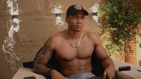 logan_varela online show from 11-27-25, 12:24