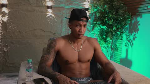 logan_varela online show from 12-04-25, 02:04