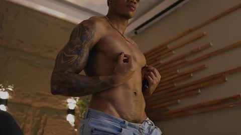 logan_varela online show from 01-11-26, 12:37