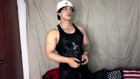 Logan online show from 01-18-26, 03:43