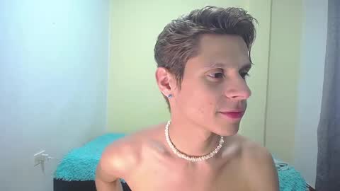 Snapshot of loganevans8 chatting on 02-16-25, 07:15 Logan online show from 02-16-25, 07:15