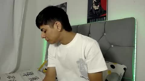 loganjhonson19 online show from 04-12-26, 02:05