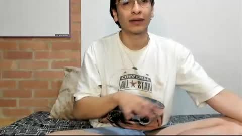 Snapshot of logannick chatting on 06-20-26, 07:44 Logan online show from 06-20-26, 07:44