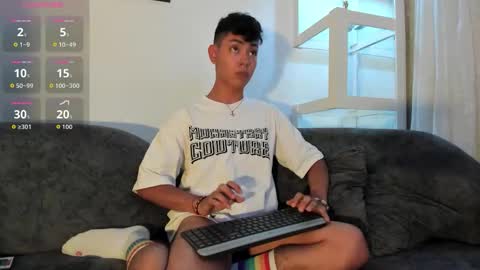 logantwink18 online show from 09-13-25, 07:57