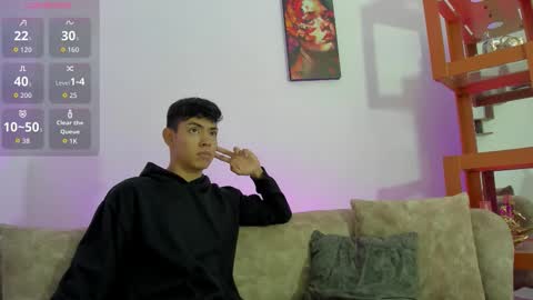 logantwink18 online show from 11-18-25, 12:31