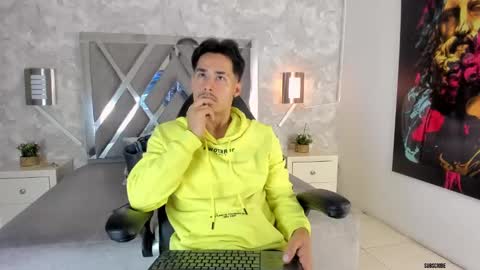 Snapshot of loghan_fox chatting on 10-08-25, 02:42 Loghan online show from 10-08-25, 02:42