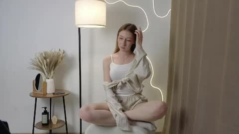 Snapshot of logic404 chatting on 05-30-26, 06:38 Ntmu Im Ayla online show from 05-30-26, 06:38