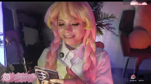 Snapshot of loidjanne chatting on 05-21-26, 12:39 Janne Miller 9pm to 3am GMT-5 online show from 05-21-26, 12:39