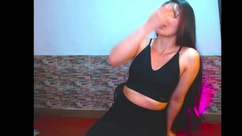 Snapshot of lois_fer chatting on 05-27-26, 03:58 Lois online show from 05-27-26, 03:58