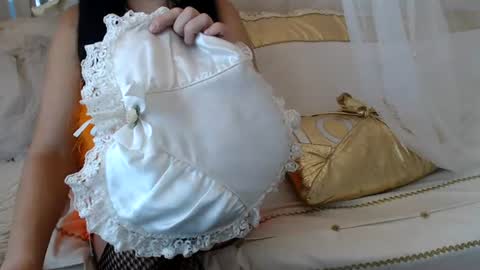 Lilu online show from 07-26-26, 05:59