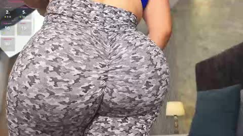 Snapshot of lola__sweet0591 chatting on 04-28-26, 11:48 Lola Sweet online show from 04-28-26, 11:48