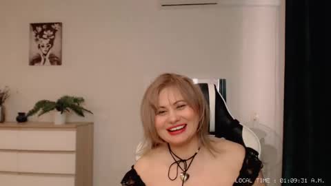  Lola  online show from 02-28-25, 08:09