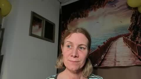 Snapshot of lola_belgium chatting on 04-29-26, 05:30 lola_belgium online show from 04-29-26, 05:30