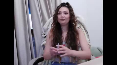 lola online show from 06-07-26, 06:00