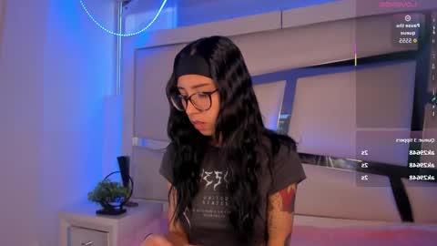 lola_js online show from 12-02-25, 09:54