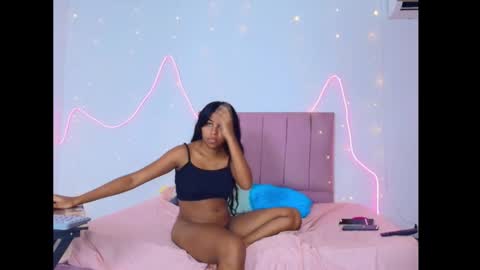 lola_lustrum online show from 06-11-26, 02:37