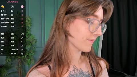 Snapshot of lola_missy chatting on 02-01-25, 09:32 Lola online show from 02-01-25, 09:32