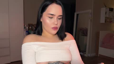 lola_razee online show from 07-04-26, 11:44