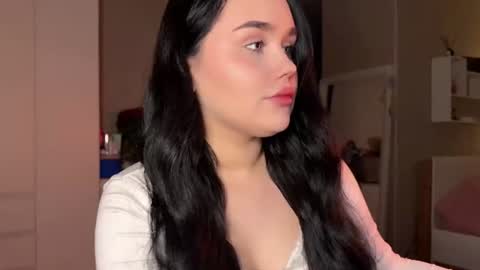 lola_razee online show from 07-30-26, 11:15