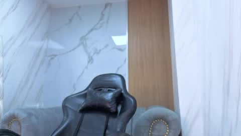 Lola online show from 05-16-26, 07:56