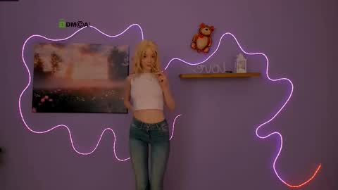 lola_savage_ online show from 03-07-26, 07:55