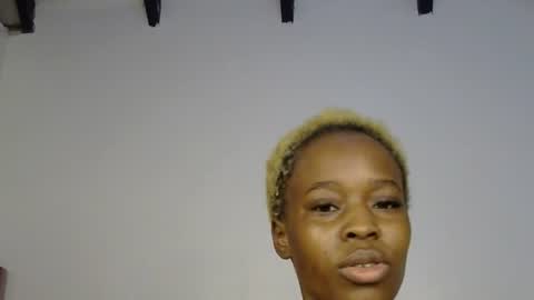 Lola online show from 07-20-26, 07:27