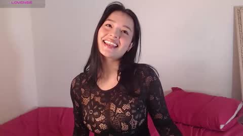 lola_sweeet18 online show from 09-28-25, 10:09