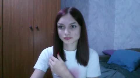 Snapshot of lola_sweetglow chatting on 07-19-26, 08:01 lola_sweetglow online show from 07-19-26, 08:01