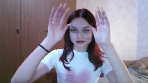 Snapshot of lola_sweetglow chatting on 08-06-26, 08:55 lola_sweetglow online show from 08-06-26, 08:55