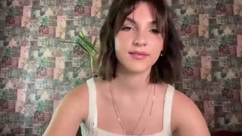 Snapshot of lola_sweetshine chatting on 07-21-26, 10:17 lola_sweetshine online show from 07-21-26, 10:17