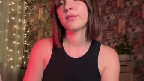 Snapshot of lola_sweetshine chatting on 07-27-26, 05:20 lola_sweetshine online show from 07-27-26, 05:20