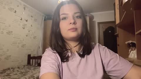 Lola online show from 11-15-25, 06:15