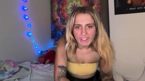Snapshot of lolaa555 chatting on 06-04-26, 11:16 lolaa555 online show from 06-04-26, 11:16