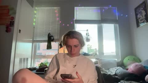 lolaa555 online show from 07-27-26, 11:34