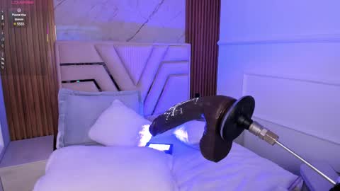 Snapshot of lolaangellx chatting on 02-25-25, 11:11 Lola Angel online show from 02-25-25, 11:11
