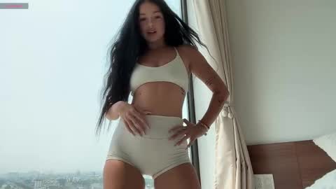 Lola online show from 04-12-26, 03:55