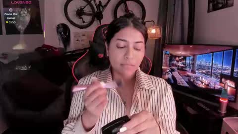 lolaasmith_21 online show from 01-13-26, 12:05