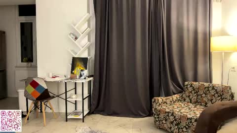 Snapshot of lolaatatee chatting on 05-14-26, 06:15 lolaatatee online show from 05-14-26, 06:15