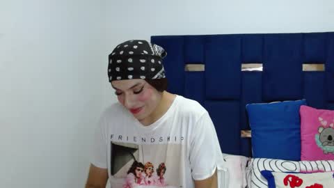 Snapshot of lolabloomx chatting on 06-02-26, 02:02 lolabloomx online show from 06-02-26, 02:02