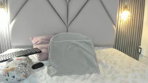 lolabunnysc online show from 06-05-26, 12:33