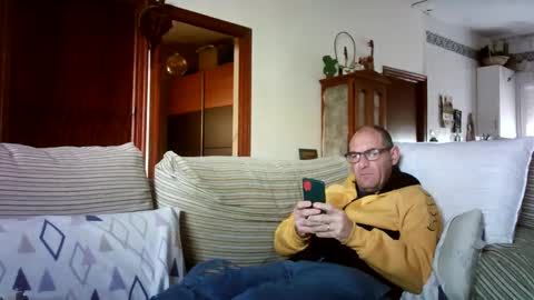 LOLA HUESO y ERIC online show from 02-17-25, 03:31