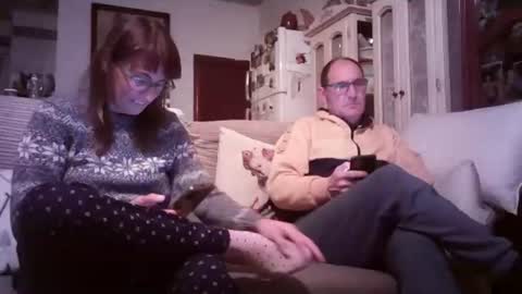 LOLA HUESO y ERIC online show from 03-04-25, 07:43