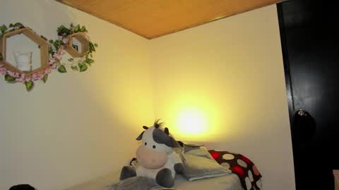 Lola online show from 01-08-26, 02:36